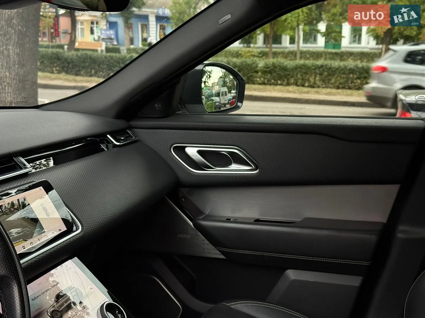 2018 Land Rover Range Rover Velar - мініатюра 17