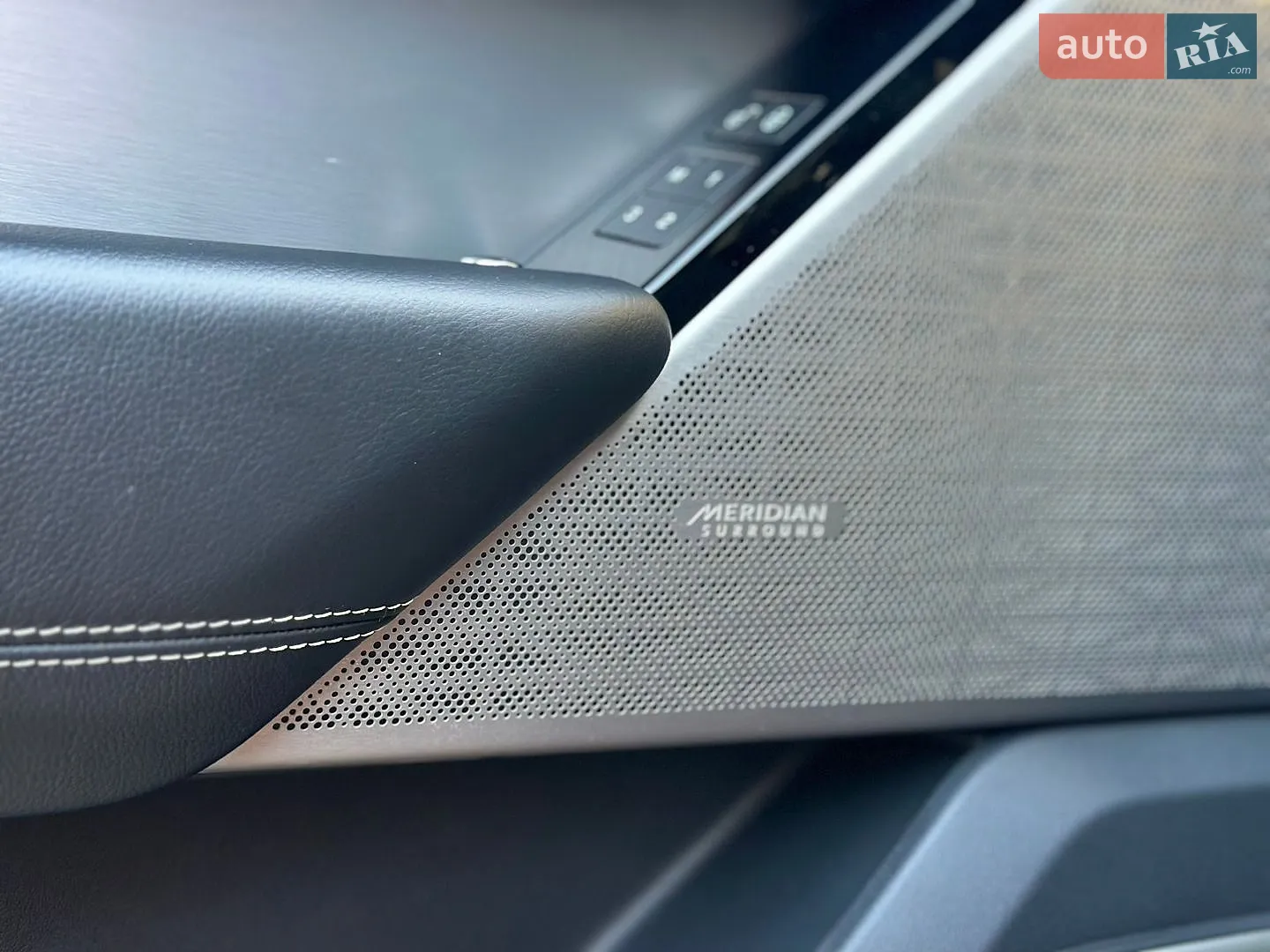 2017 Land Rover Range Rover Velar - мініатюра 64