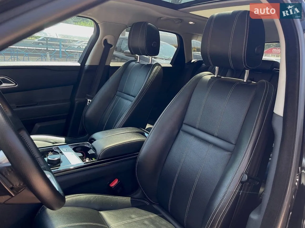 2019 Land Rover Range Rover Velar - мініатюра 19