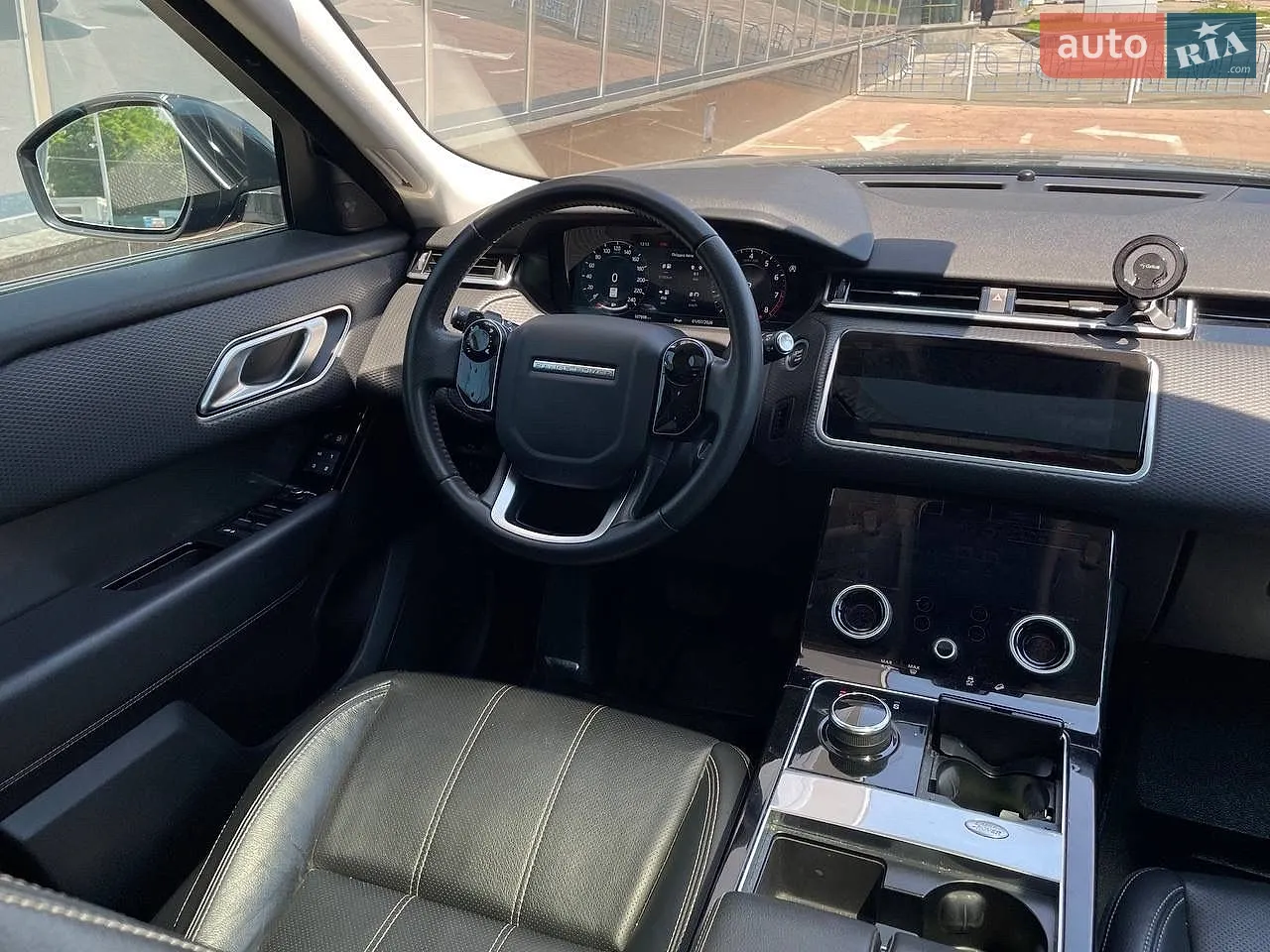 2019 Land Rover Range Rover Velar - мініатюра 32