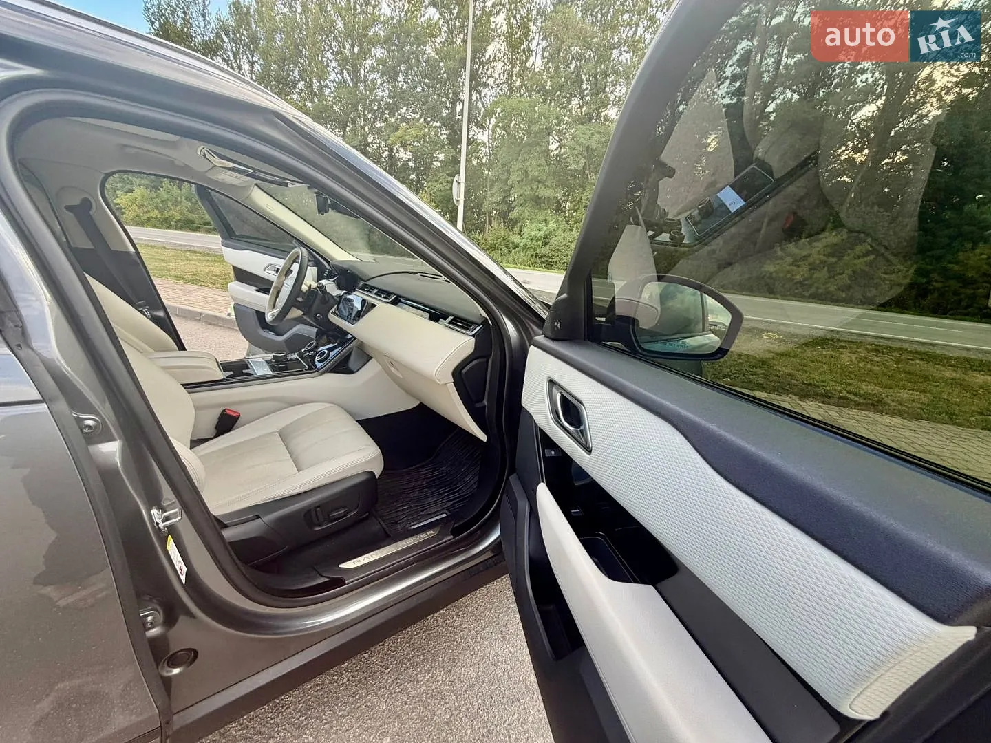 2019 Land Rover Range Rover Velar - мініатюра 10