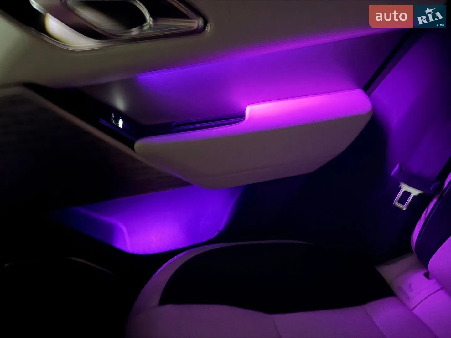 2019 Land Rover Range Rover Velar - мініатюра 19