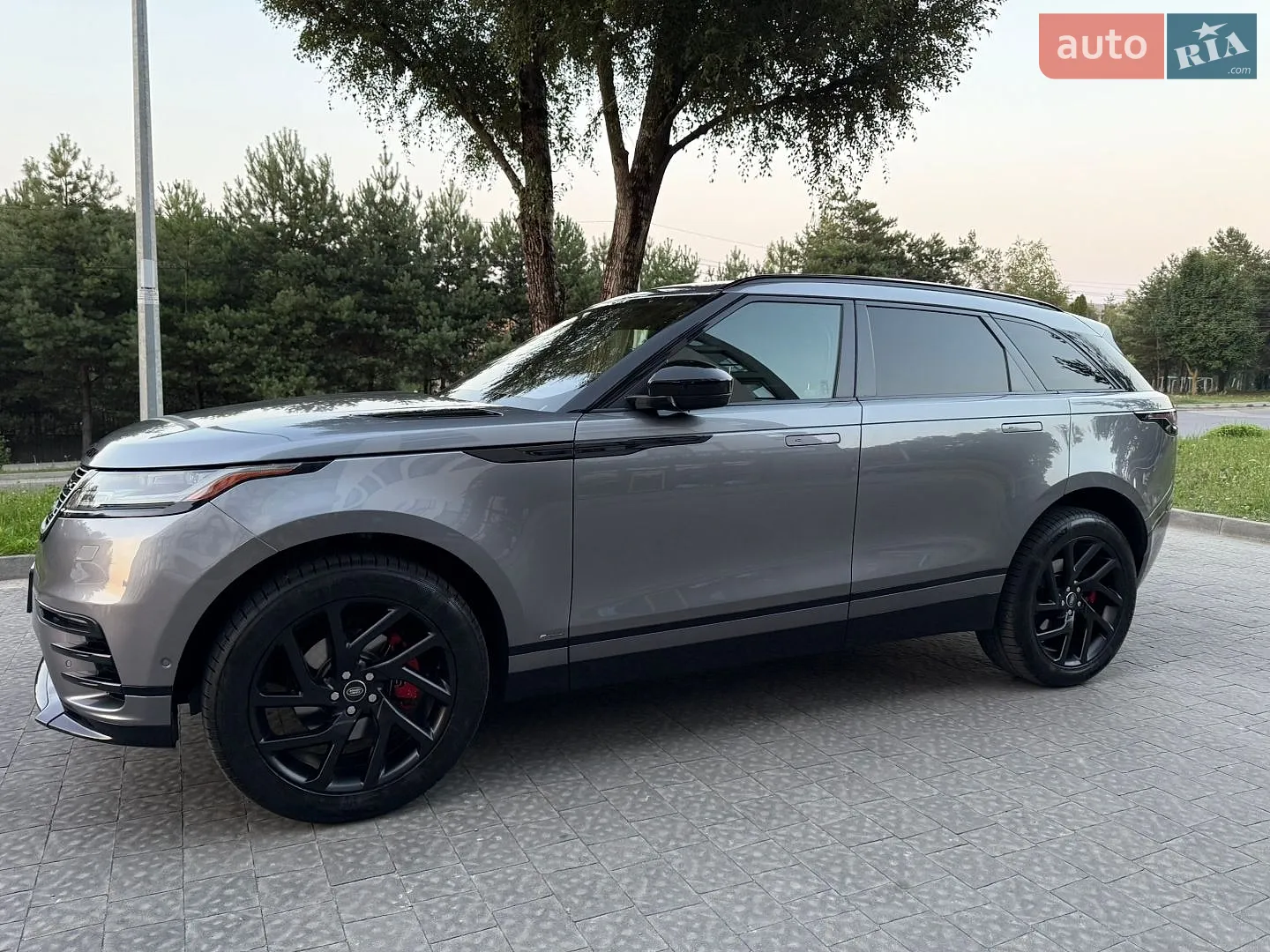 2019 Land Rover Range Rover Velar - мініатюра 19