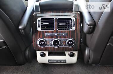 Позашляховик / Кросовер Land Rover Range Rover 2013 в 