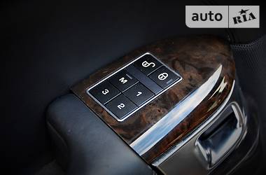 Позашляховик / Кросовер Land Rover Range Rover 2013 в 