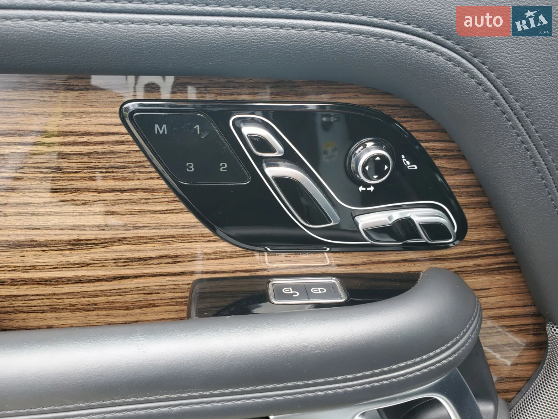 2018 Land Rover Range Rover - мініатюра 10