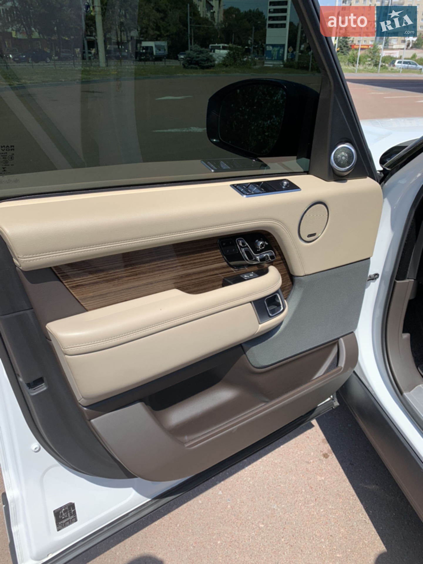 2018 Land Rover Range Rover - мініатюра 12