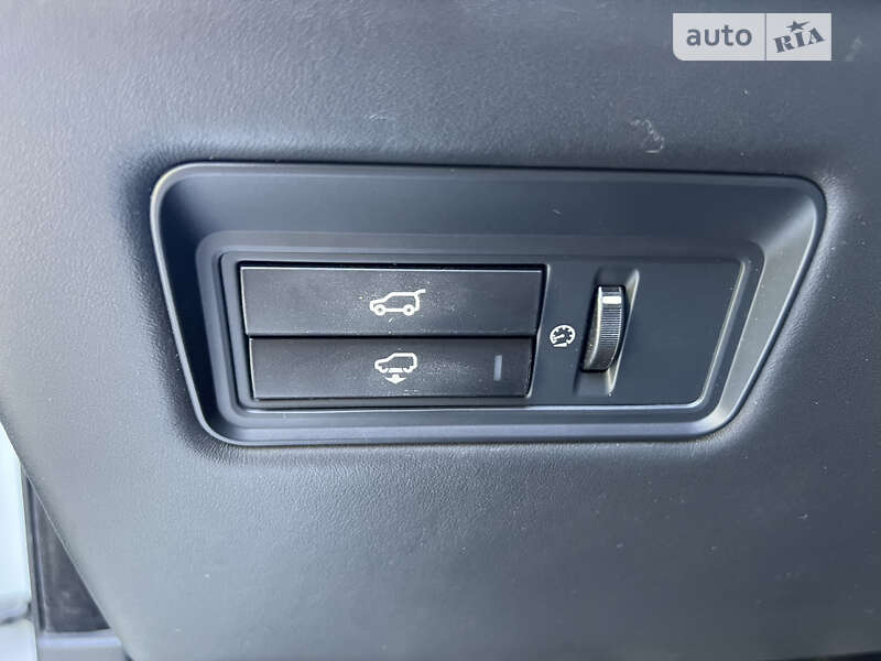Внедорожник / Кроссовер Land Rover Range Rover 2013 в Трускавце фото 33 Внедорожник / Кроссовер Land Rover Range Rover 2013 в Трускавце