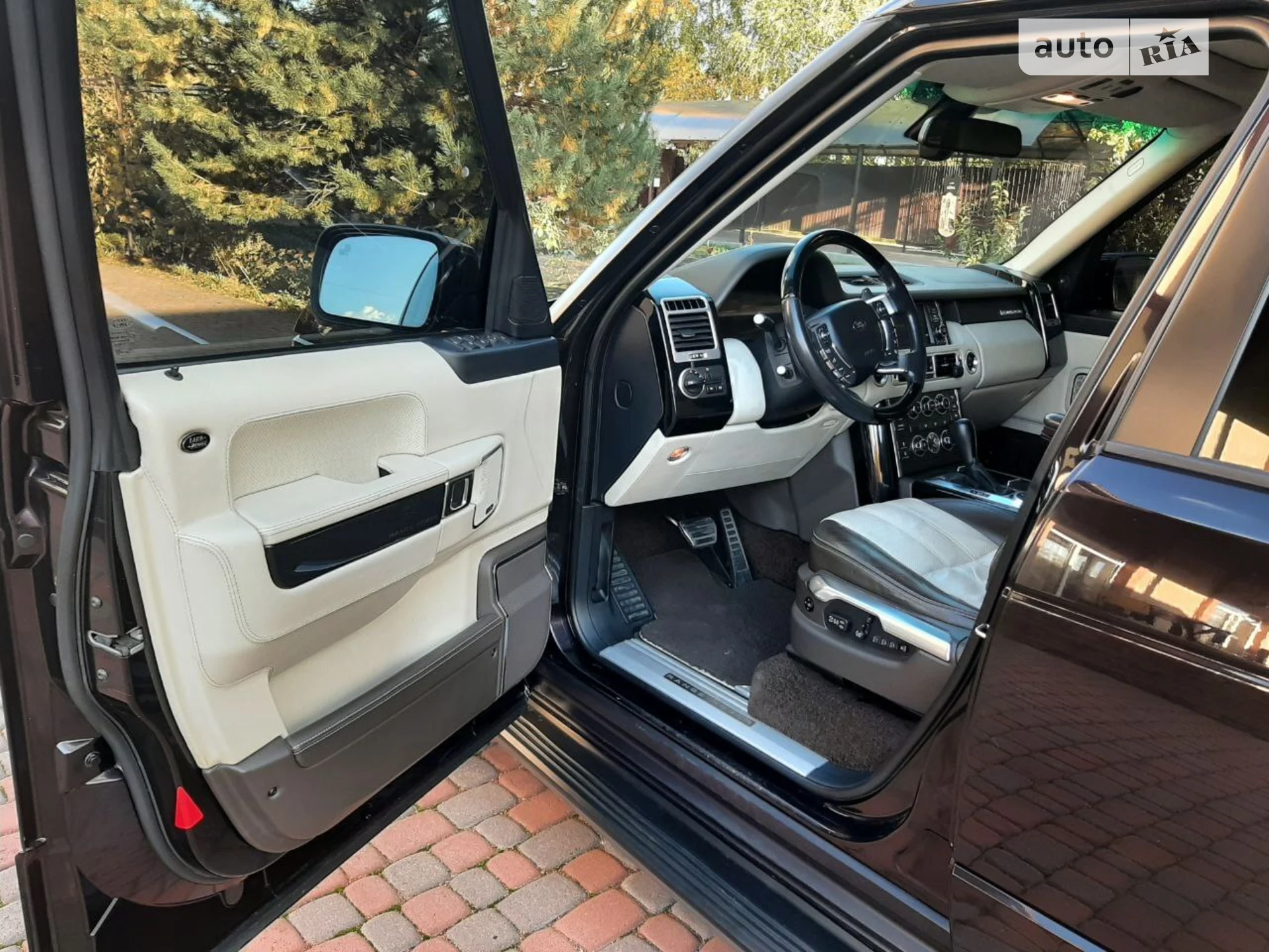 2012 Land Rover Range Rover - мініатюра 11