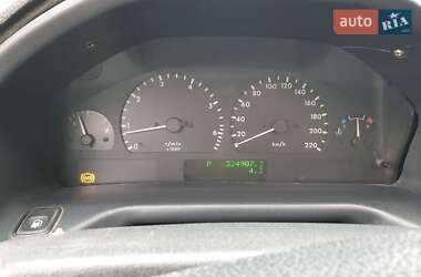 Внедорожник / Кроссовер Land Rover Range Rover 1996 в  фото 25 Внедорожник / Кроссовер Land Rover Range Rover 1996 в