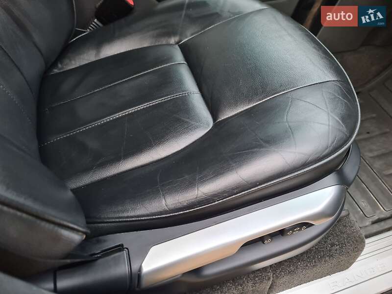 Позашляховик / Кросовер Land Rover Range Rover 2011 в Києві