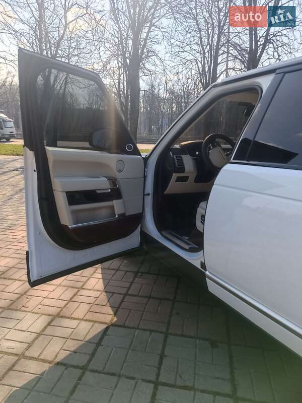Внедорожник / Кроссовер Land Rover Range Rover 2014 в Киеве