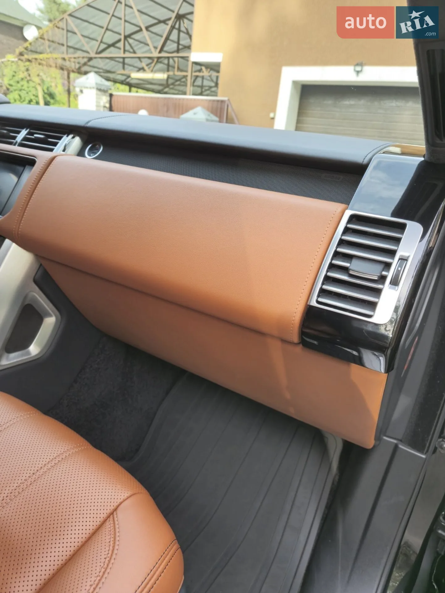 2016 Land Rover Range Rover - мініатюра 31