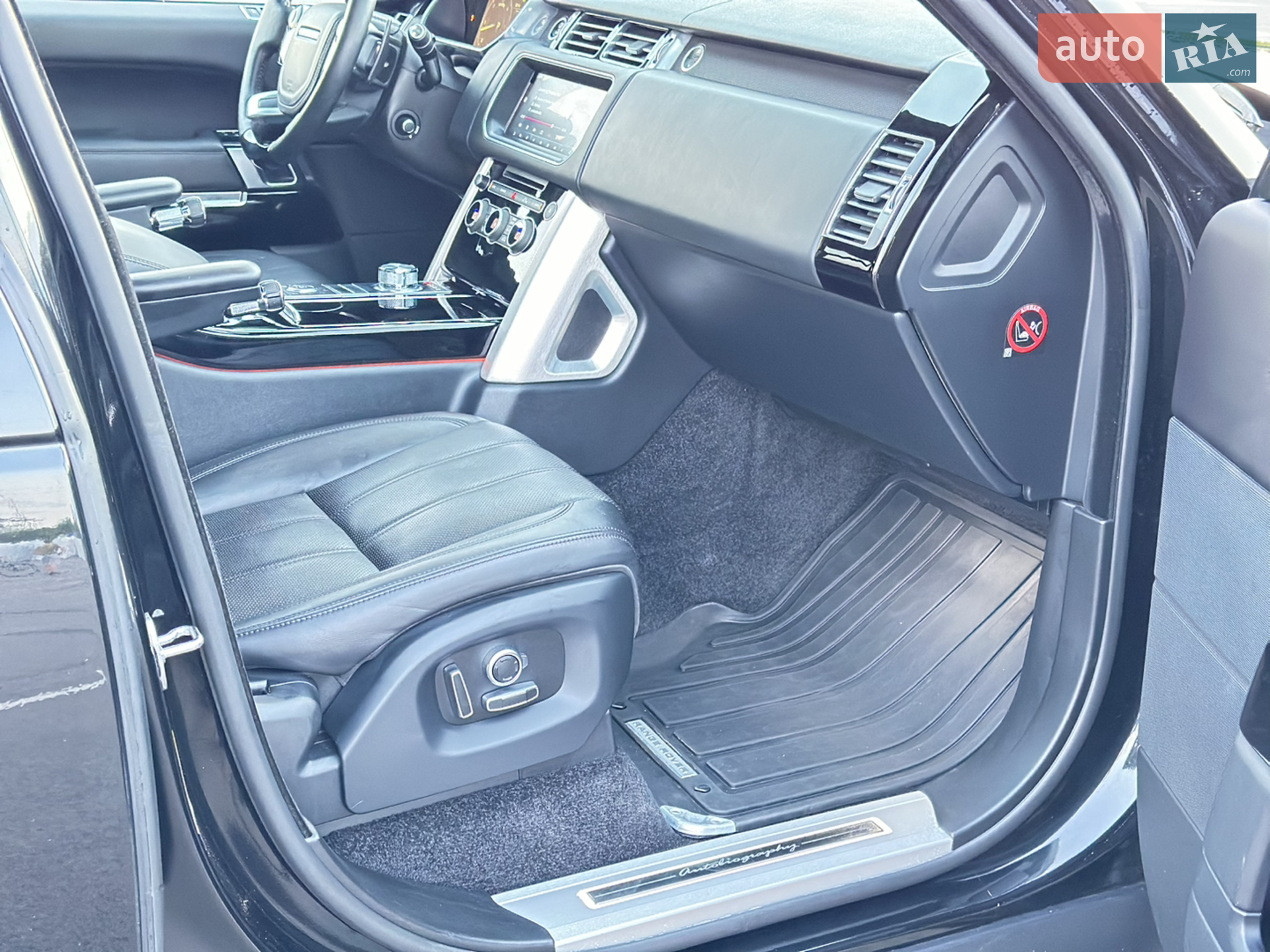 2016 Land Rover Range Rover - мініатюра 26