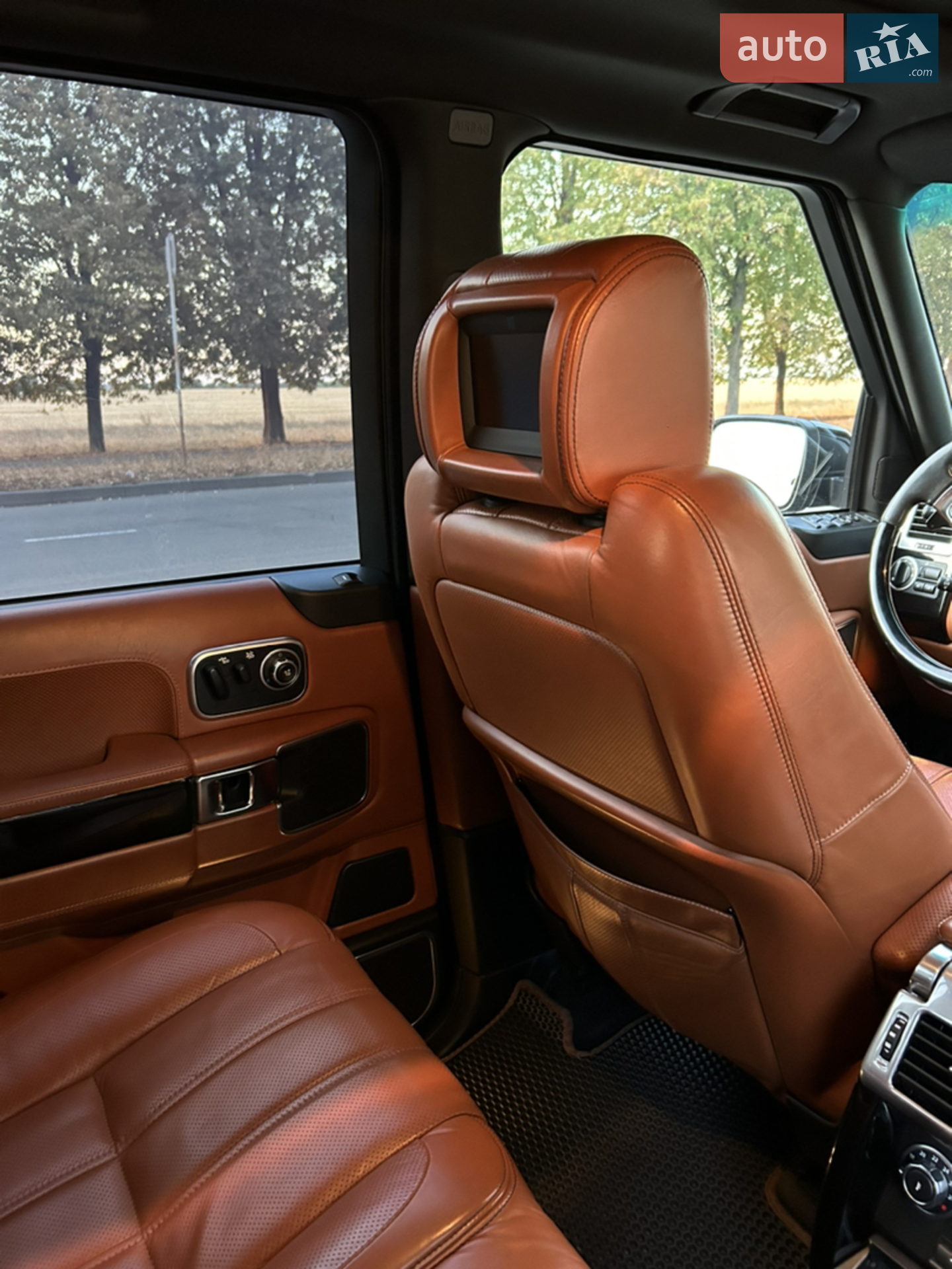 2011 Land Rover Range Rover - мініатюра 22