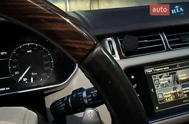 Внедорожник / Кроссовер Land Rover Range Rover 2016 в 