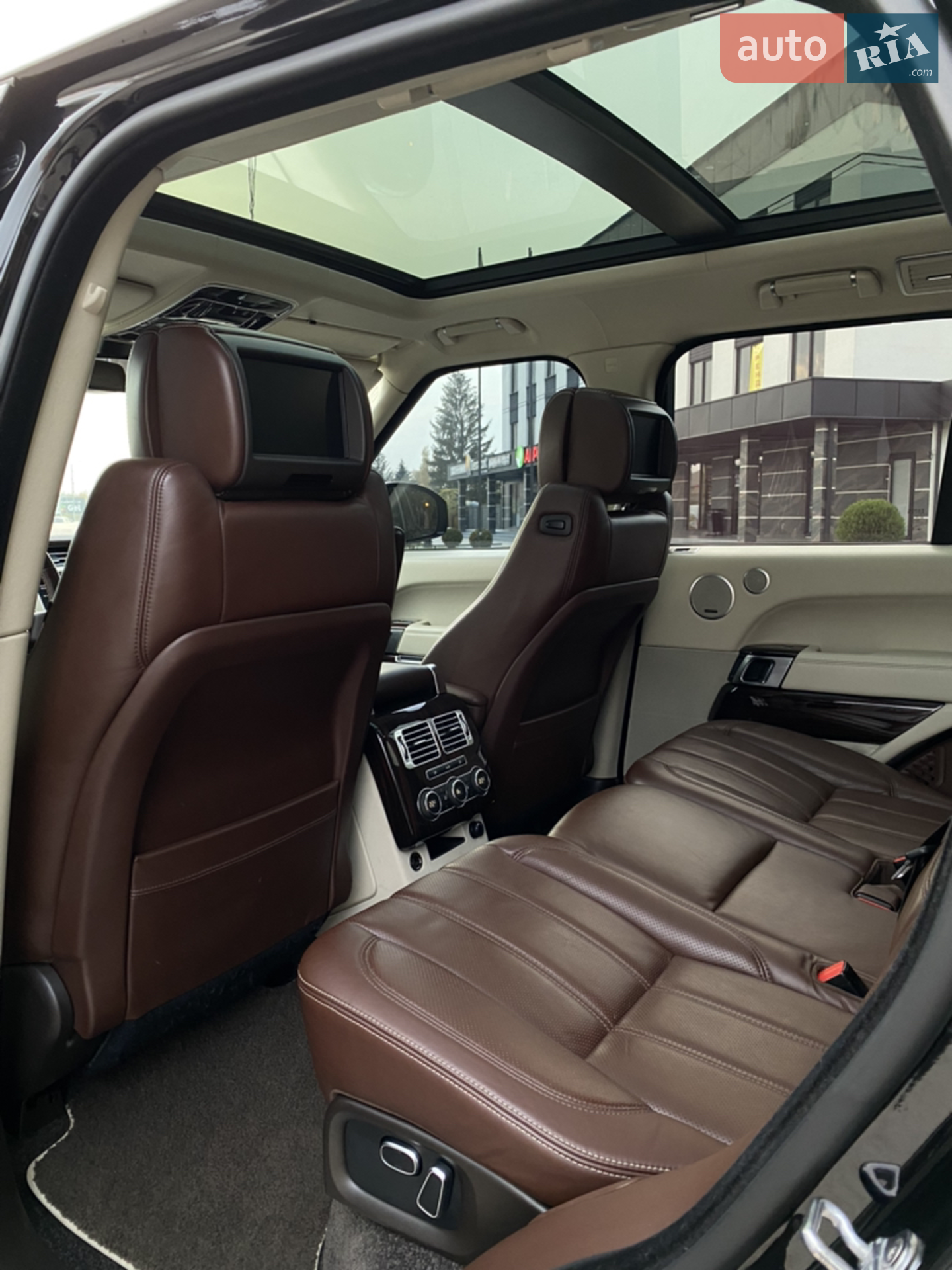 2015 Land Rover Range Rover - мініатюра 32