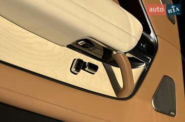 Позашляховик / Кросовер Land Rover Range Rover 2023 в 