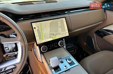 Позашляховик / Кросовер Land Rover Range Rover 2023 в 