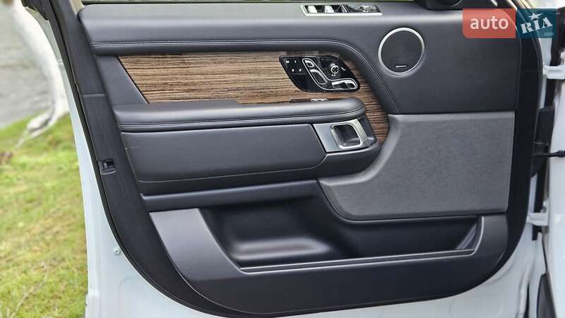 Позашляховик / Кросовер Land Rover Range Rover 2019 в Сваляві