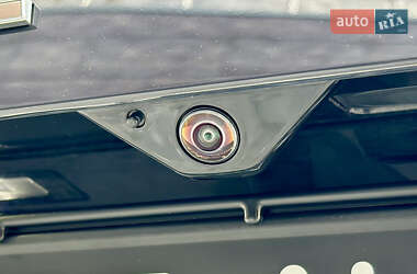 Позашляховик / Кросовер Land Rover Range Rover 2024 в 