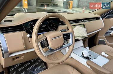 Позашляховик / Кросовер Land Rover Range Rover 2024 в 