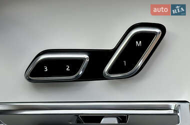 Позашляховик / Кросовер Land Rover Range Rover 2024 в 