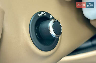 Позашляховик / Кросовер Land Rover Range Rover 2024 в 