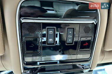 Позашляховик / Кросовер Land Rover Range Rover 2024 в 