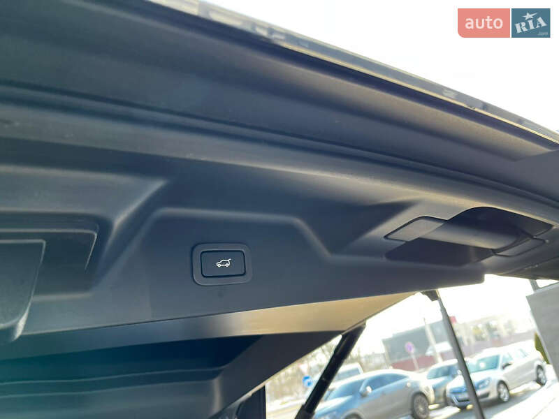 Позашляховик / Кросовер Land Rover Range Rover 2015 в Києві