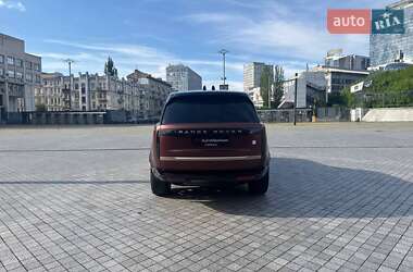Позашляховик / Кросовер Land Rover Range Rover 2023 в 