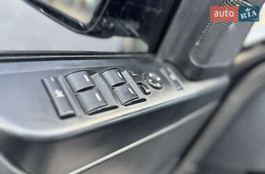 Позашляховик / Кросовер Land Rover Range Rover 2006 в 