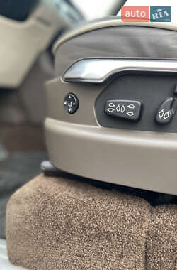 Позашляховик / Кросовер Land Rover Range Rover 2010 в 