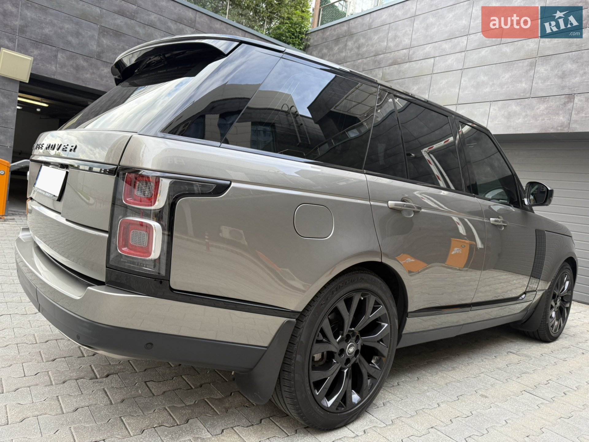 2020 Land Rover Range Rover - мініатюра 24
