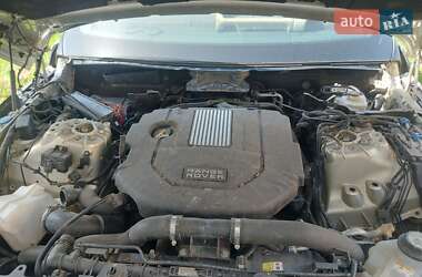 Позашляховик / Кросовер Land Rover Range Rover 2013 в 