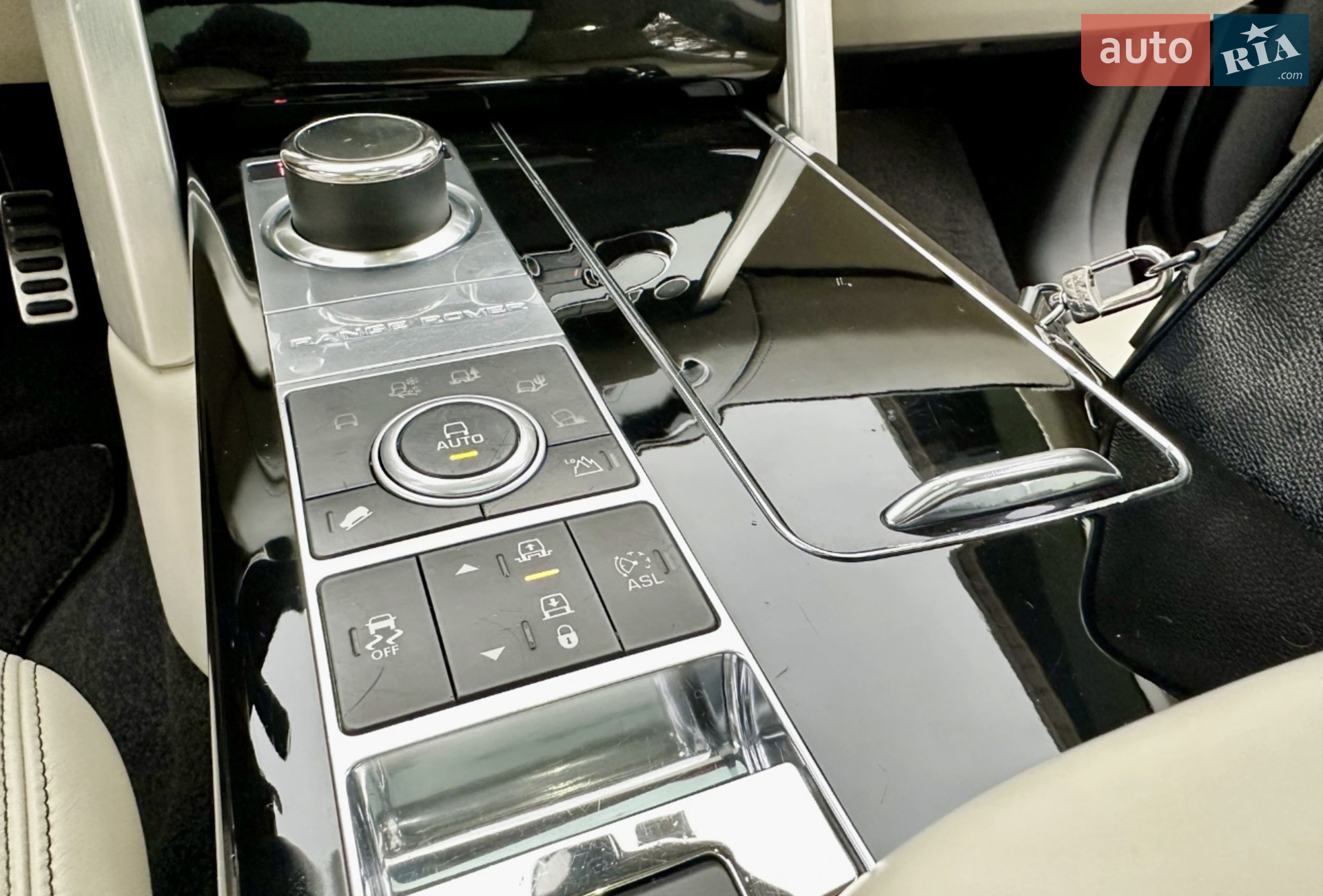 2013 Land Rover Range Rover - мініатюра 35