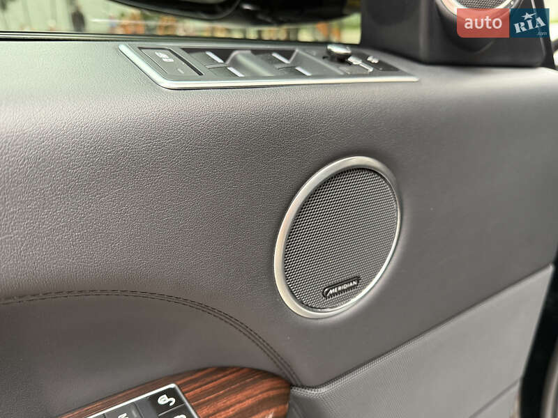 Внедорожник / Кроссовер Land Rover Range Rover 2015 в Киеве