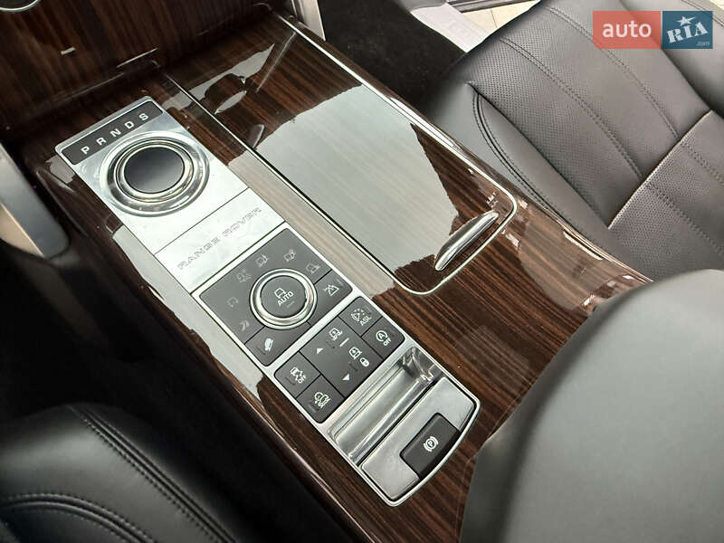 Внедорожник / Кроссовер Land Rover Range Rover 2015 в Киеве