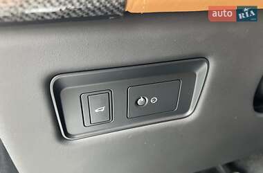 Позашляховик / Кросовер Land Rover Range Rover 2021 в 