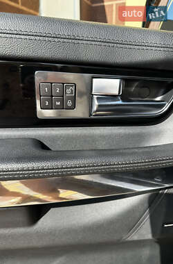 Внедорожник / Кроссовер Land Rover Range Rover 2012 в 