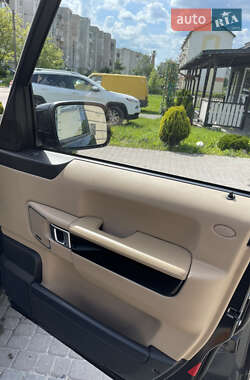 Позашляховик / Кросовер Land Rover Range Rover 2011 в 