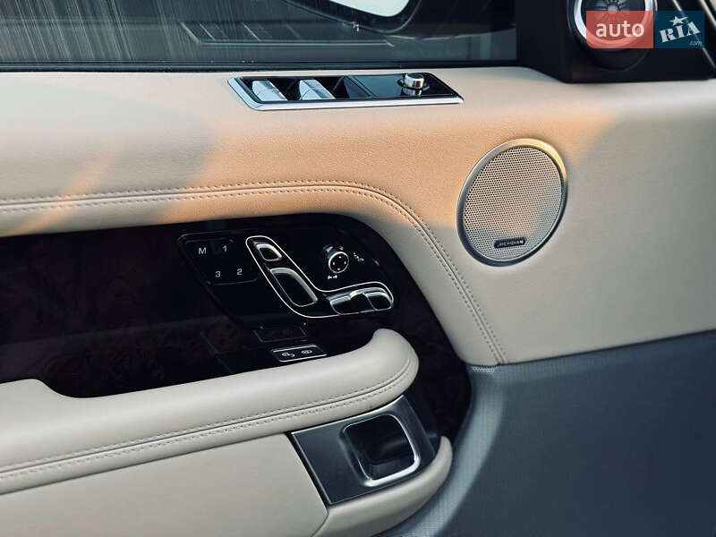 Внедорожник / Кроссовер Land Rover Range Rover 2018 в Тернополе