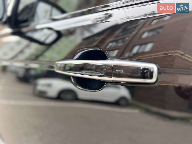 Внедорожник / Кроссовер Land Rover Range Rover 2013 в Киеве