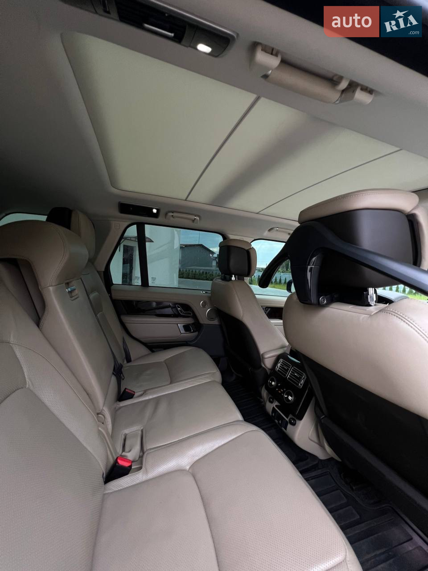 2018 Land Rover Range Rover - мініатюра 15