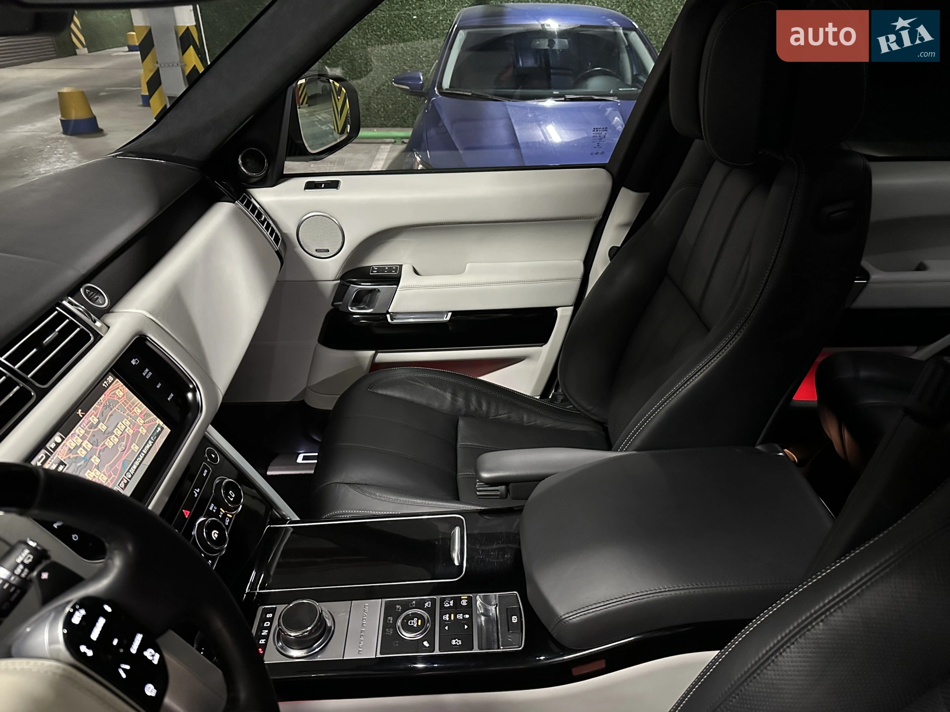 2013 Land Rover Range Rover - мініатюра 25