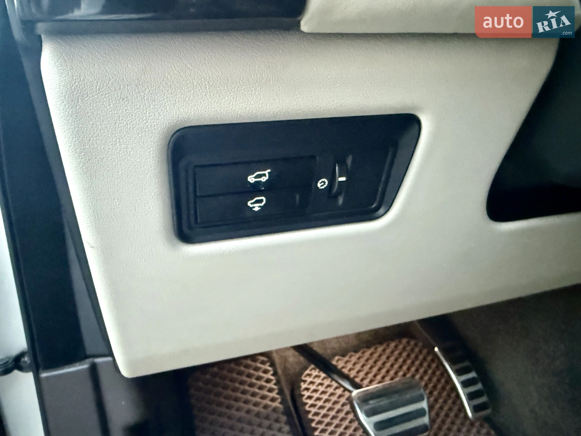 2013 Land Rover Range Rover - мініатюра 11