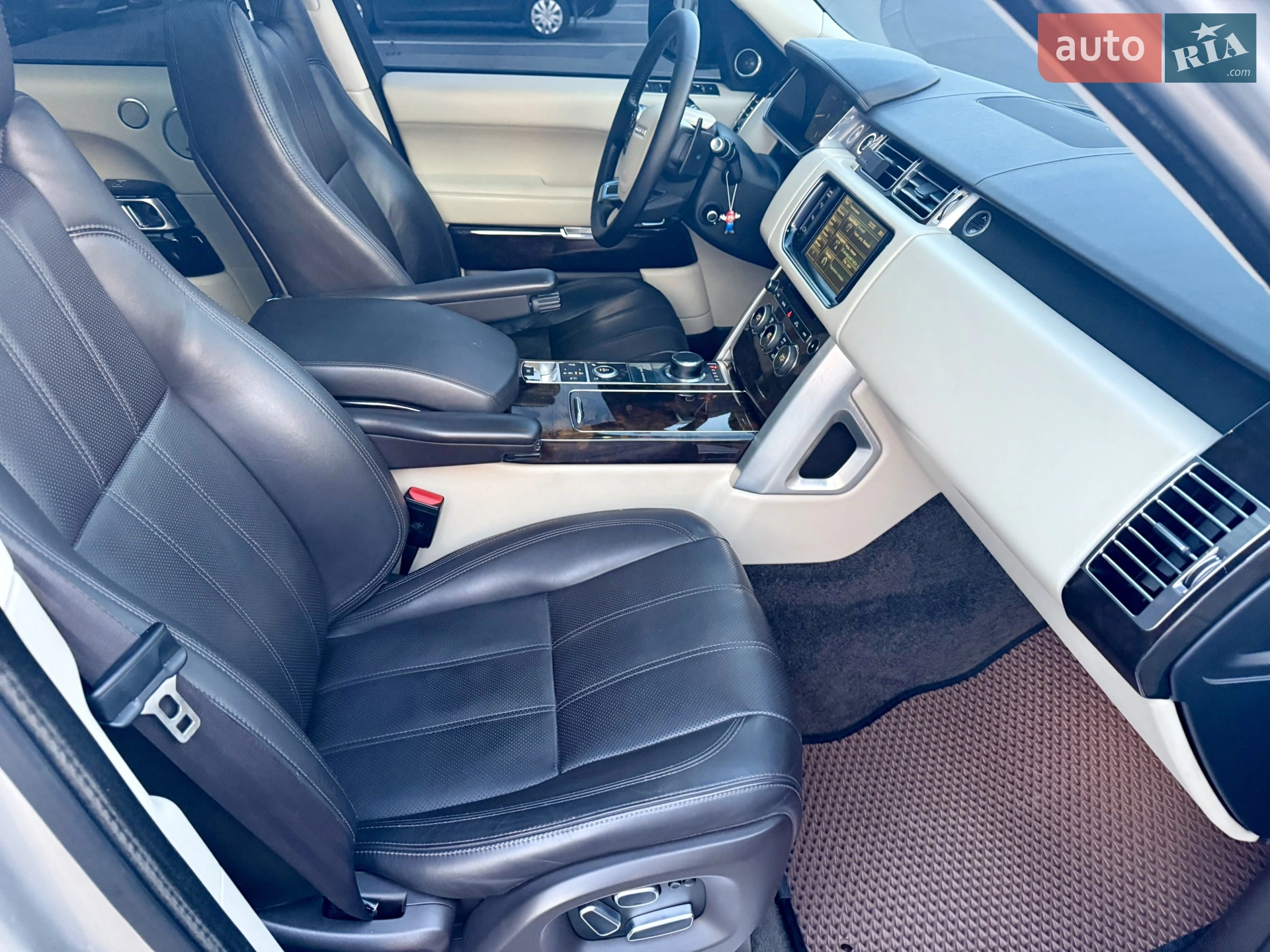 2013 Land Rover Range Rover - мініатюра 24