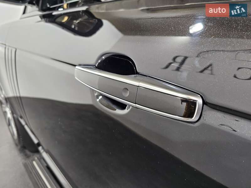 Внедорожник / Кроссовер Land Rover Range Rover 2017 в Киеве