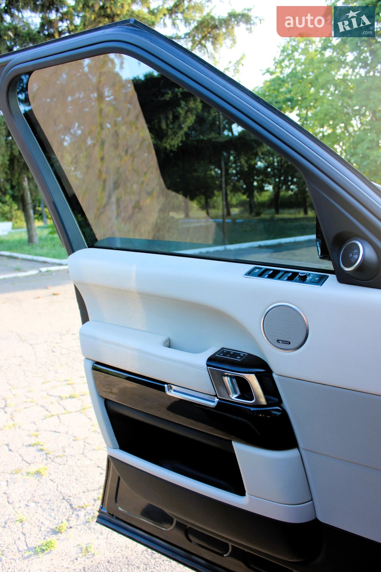 2013 Land Rover Range Rover - мініатюра 9