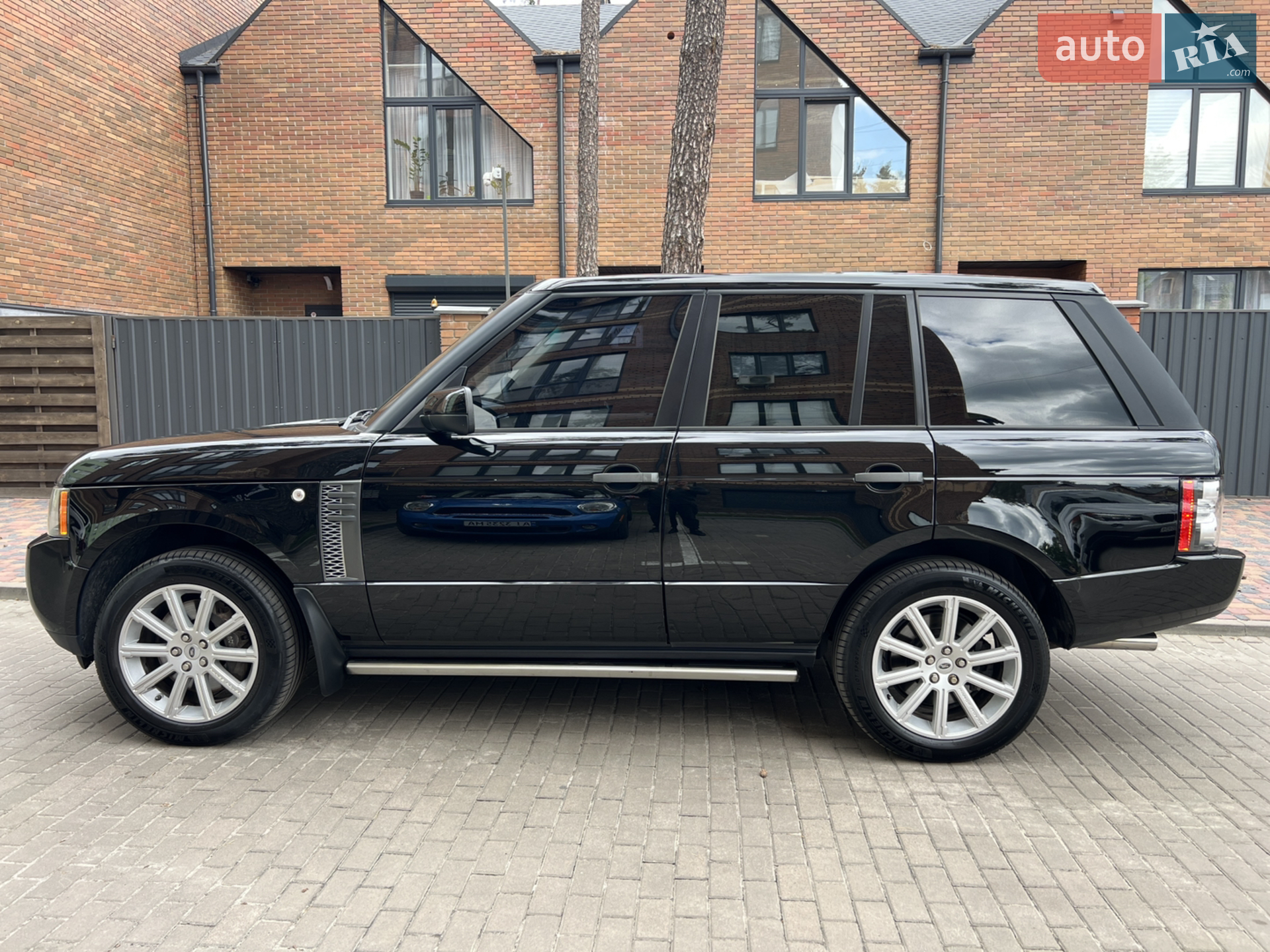 2010 Land Rover Range Rover - мініатюра 14